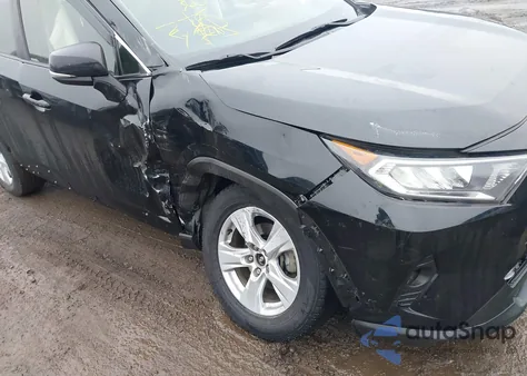 2020 Toyota Rav4 Xle from USA, damaged, VIN JTMP1RFV6LD529985